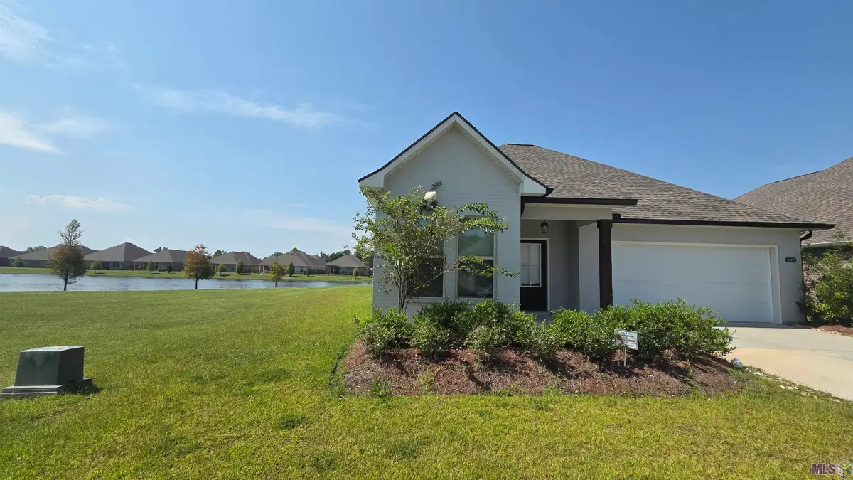 38429 Queen St, Prairieville, LA 70769 - #1
