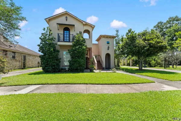 10143 Old World Dr, Baton Rouge, LA 70817