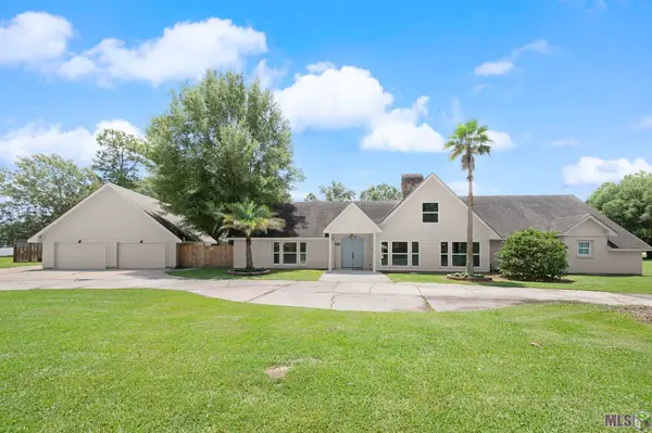 26000 Plantation Ave, Denham Springs, LA 70726