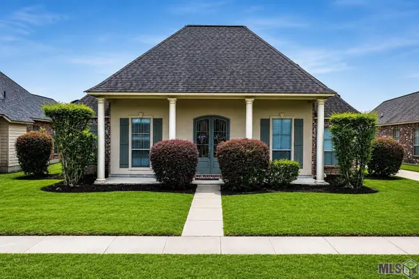 2690 Creek Hollow Ave, Zachary, LA 70791