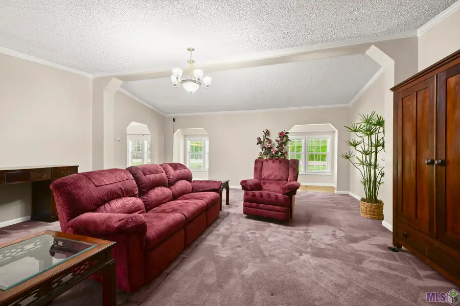 12985 Arnold Rd, Walker, LA 70785 - #3