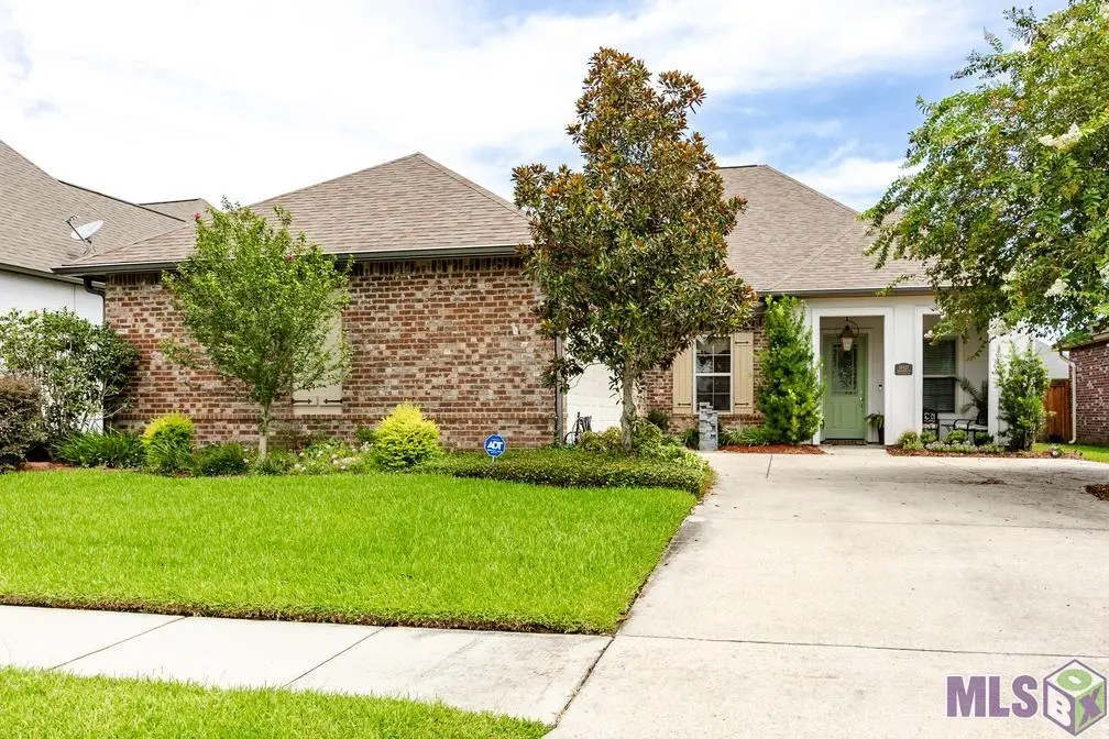 15427 Mistybrook Dr, Baton Rouge, LA 70816 - #1