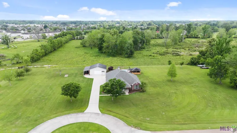 40399 Cotton Field Ave, Gonzales, LA 70737 - #2