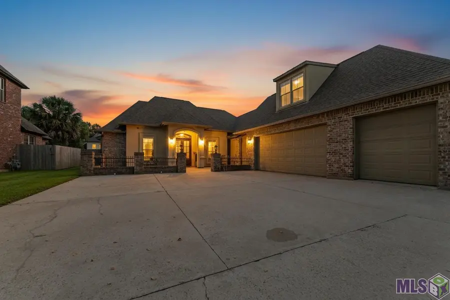 37276 Renaissance Dr, Prairieville, LA 70769 - #2