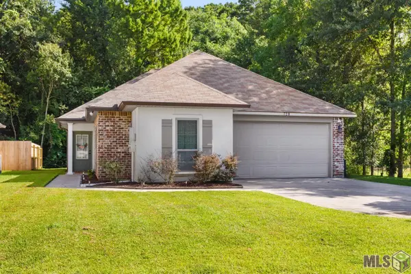 728 Pine Hollow Dr, Gonzales, LA 70737