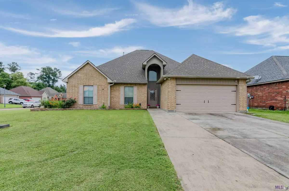 26339 Poplar Glen Dr, Denham Springs, LA 70726 - #1
