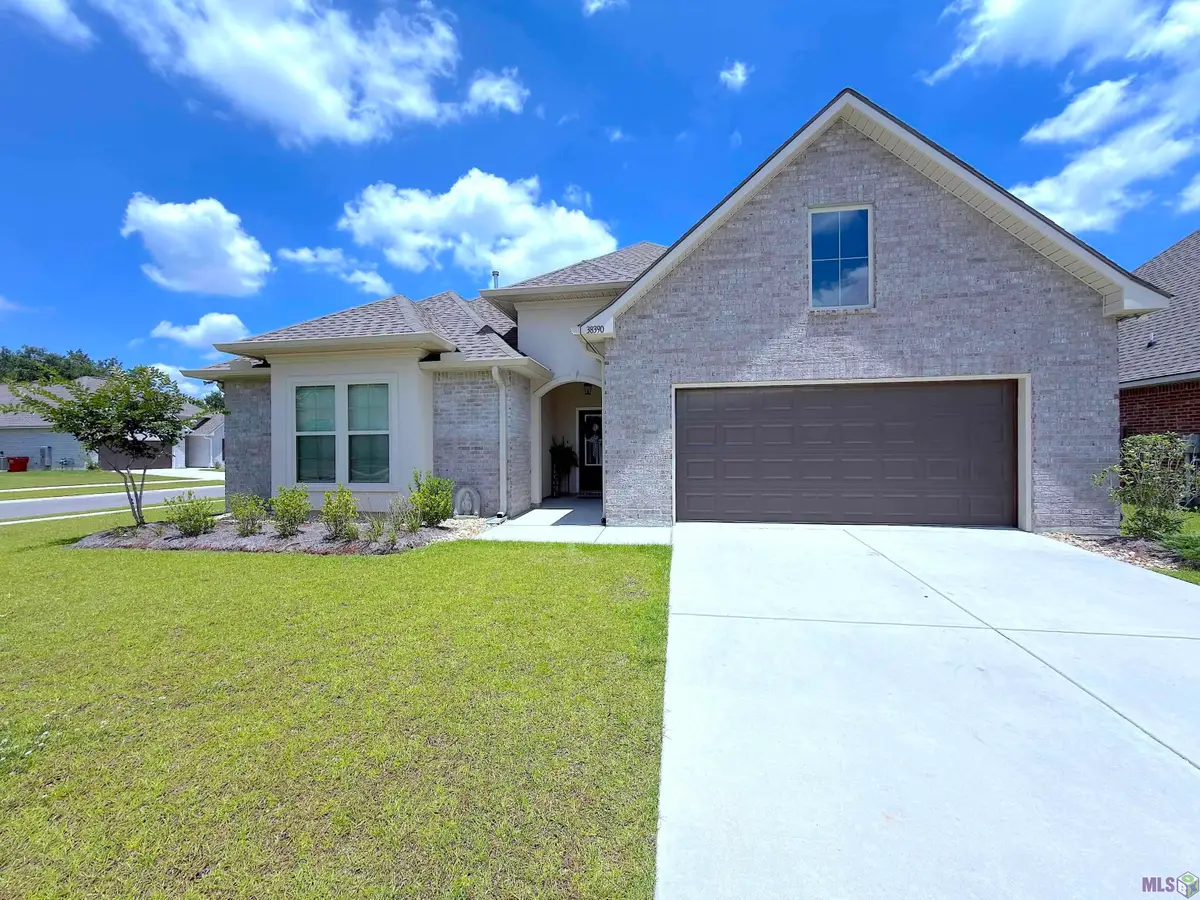 38390 Parliament Dr, Prairieville, LA 70769 - #1