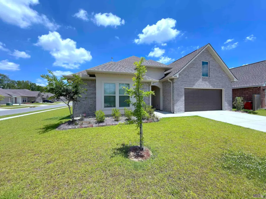 38390 Parliament Dr, Prairieville, LA 70769 - #2