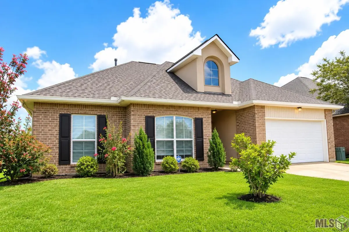 25950 Willow Wood St, Denham Springs, LA 70726 - #1