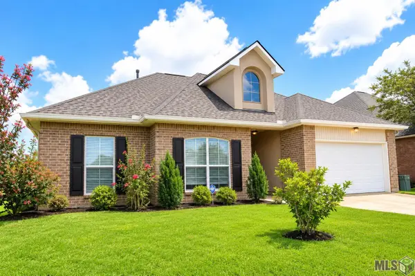 25950 Willow Wood St, Denham Springs, LA 70726