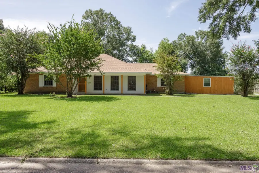 1275 E Riveroaks Dr, Baton Rouge, LA 70815 - #2