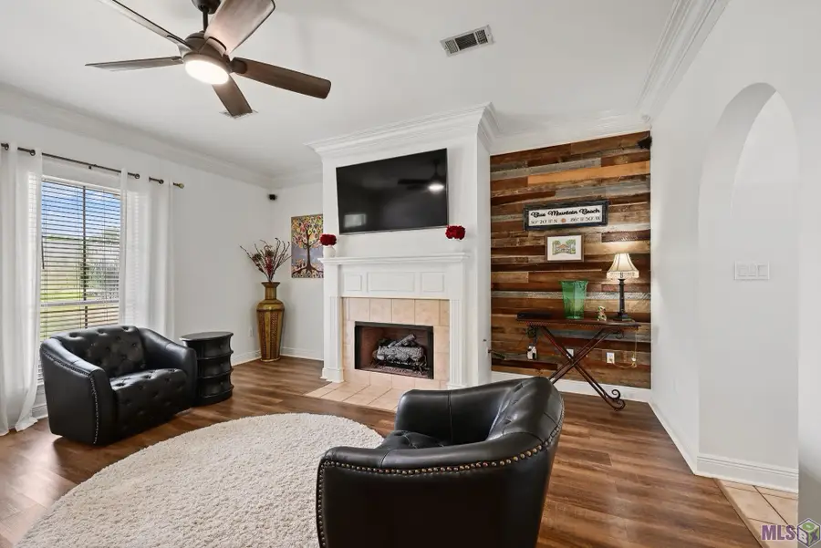 15513 Rivermist Ave, Baton Rouge, LA 70817 - #2