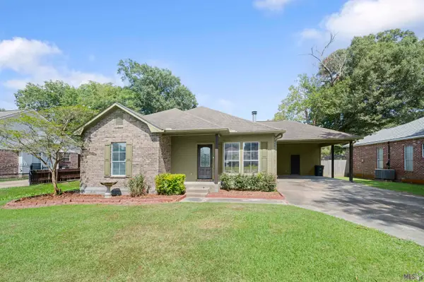 11178 Village Green Dr, Greenwell Springs, LA 70739