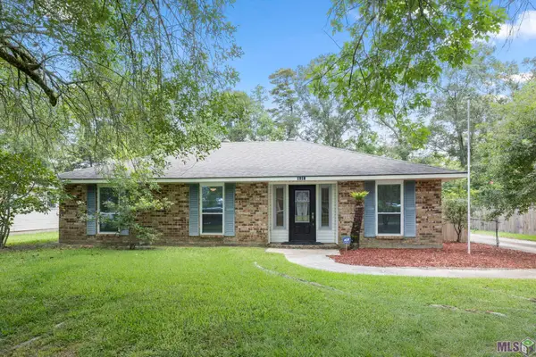 8885 Timber Dr, Denham Springs, LA 70726