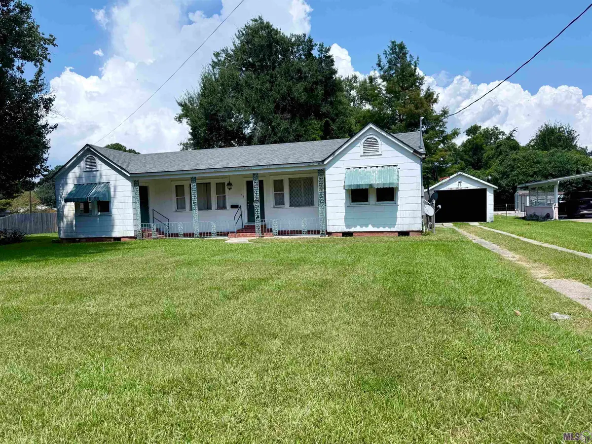 608 W End Dr, New Roads, LA 70760 - #1