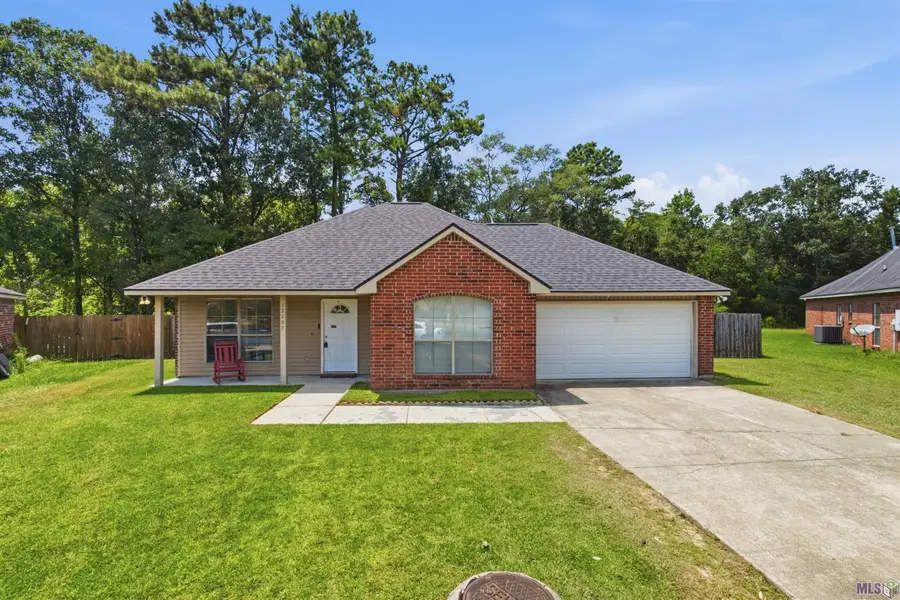 12297 Falcon Crest Dr, Denham Springs, LA 70726 - #3