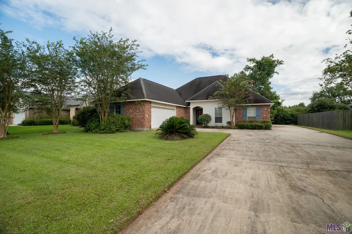 36329 Crestway Ave, Prairieville, LA 70769 - #1