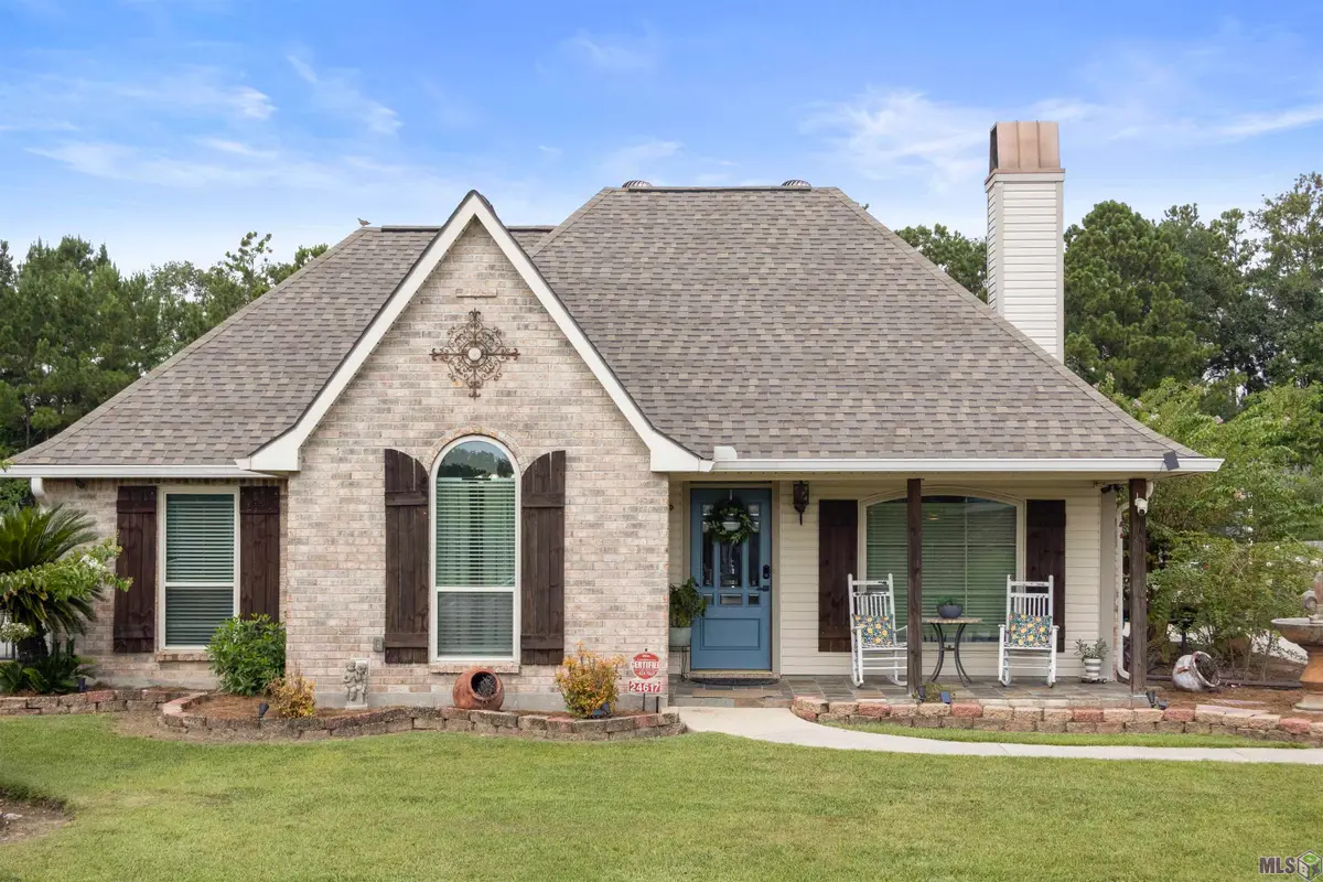 24617 Fair Weather Dr, Denham Springs, LA 70726 - #1