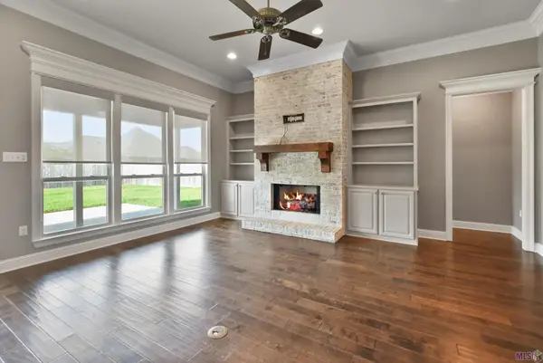 40448 Emmy Ave, Prairieville, LA 70769