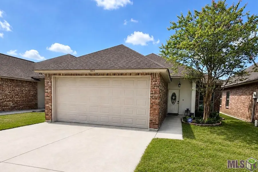 9823 Clearlake Ln, Denham Springs, LA 70726 - #2