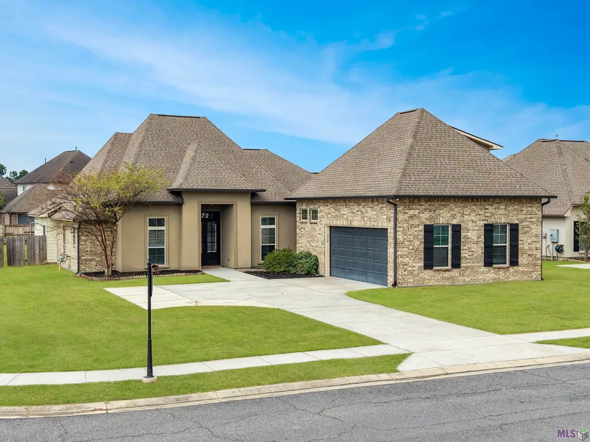 8725 Sandpiper Street, Denham Springs, LA 70706 - #1