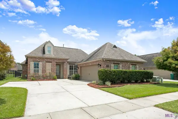 3240 Meadow Grove Ave, Zachary, LA 70791