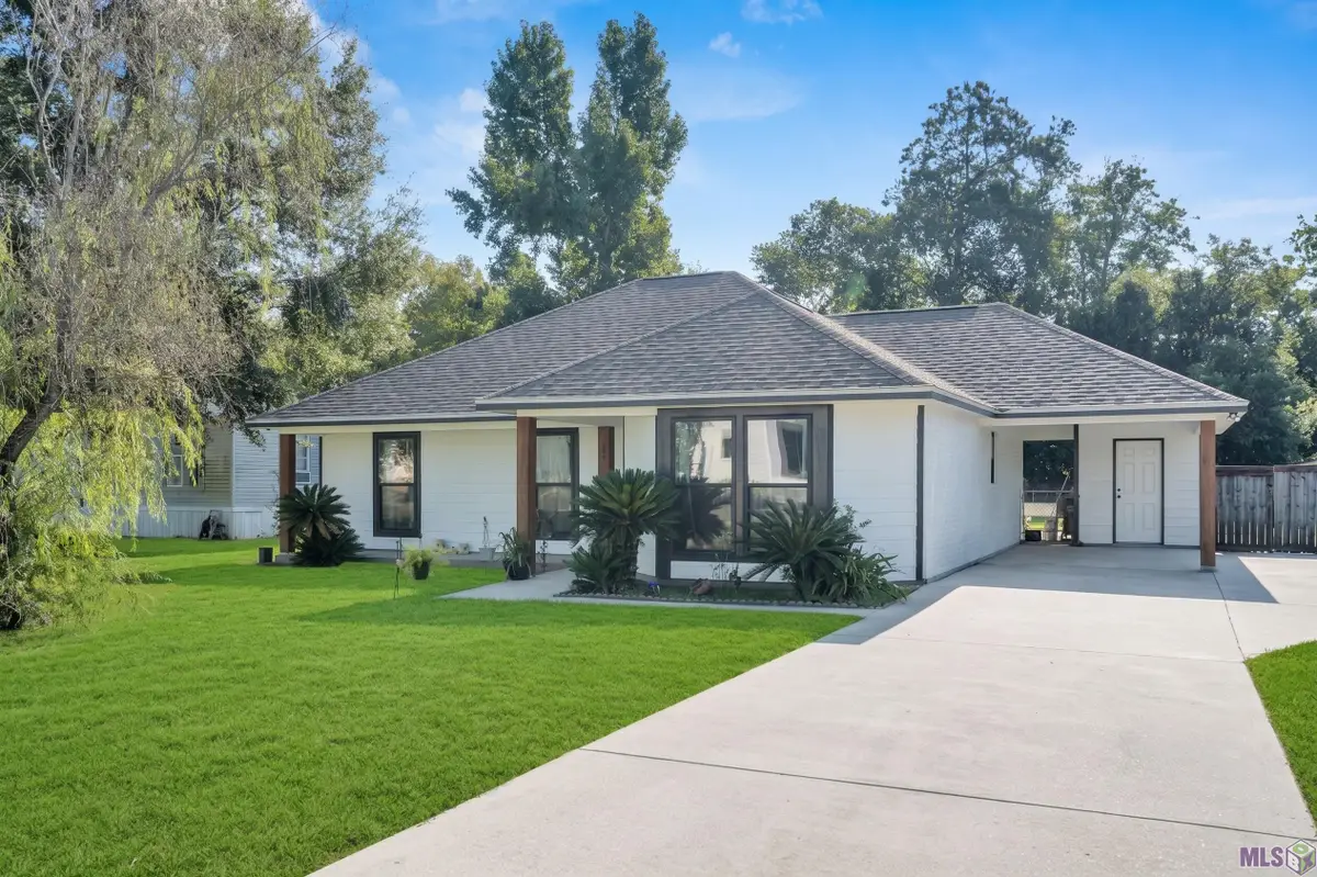 17202 Parker Heights Dr, Prairieville, LA 70769 - #1