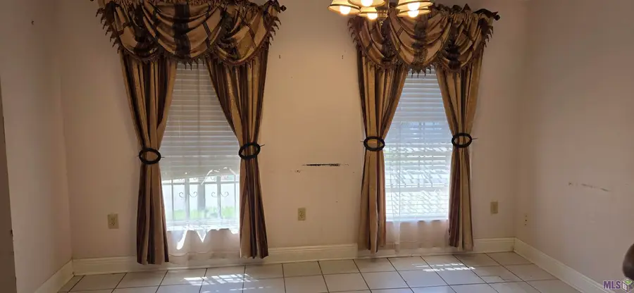 14813 Emory Road, New Orleans, LA 70128 - #2