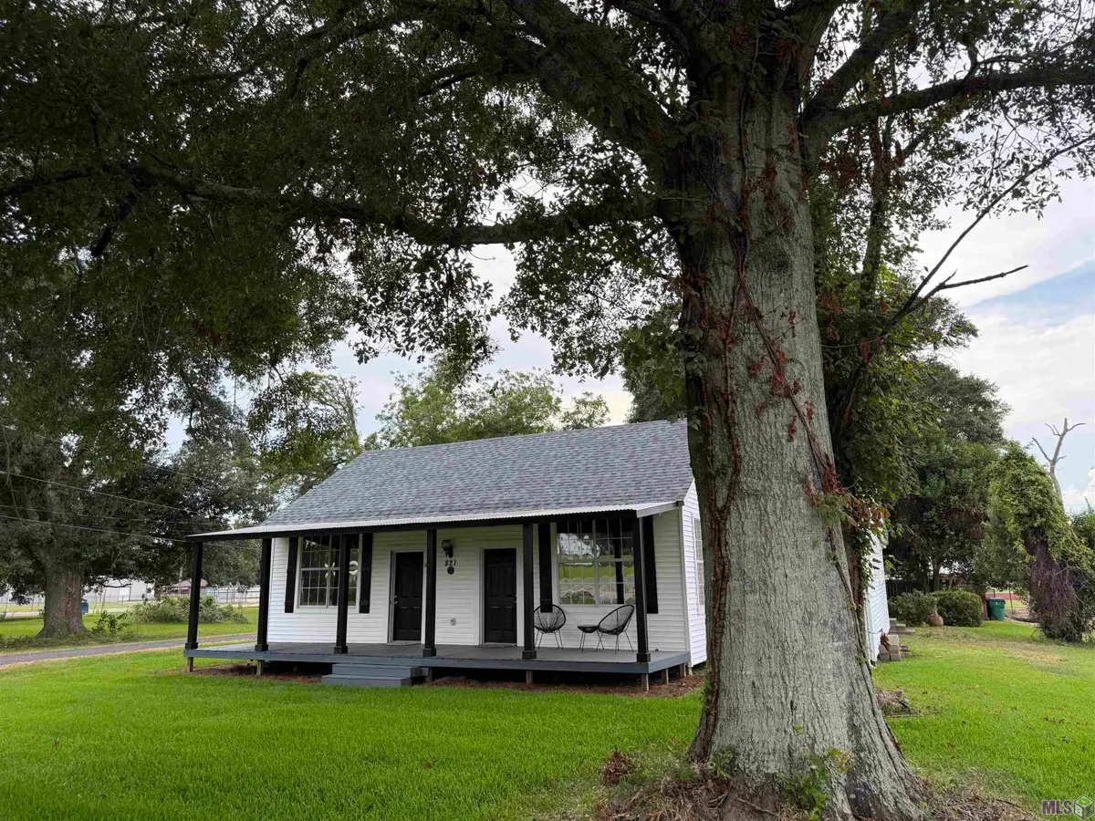 821 Blanchard St, Brusly, LA 70719 - #1