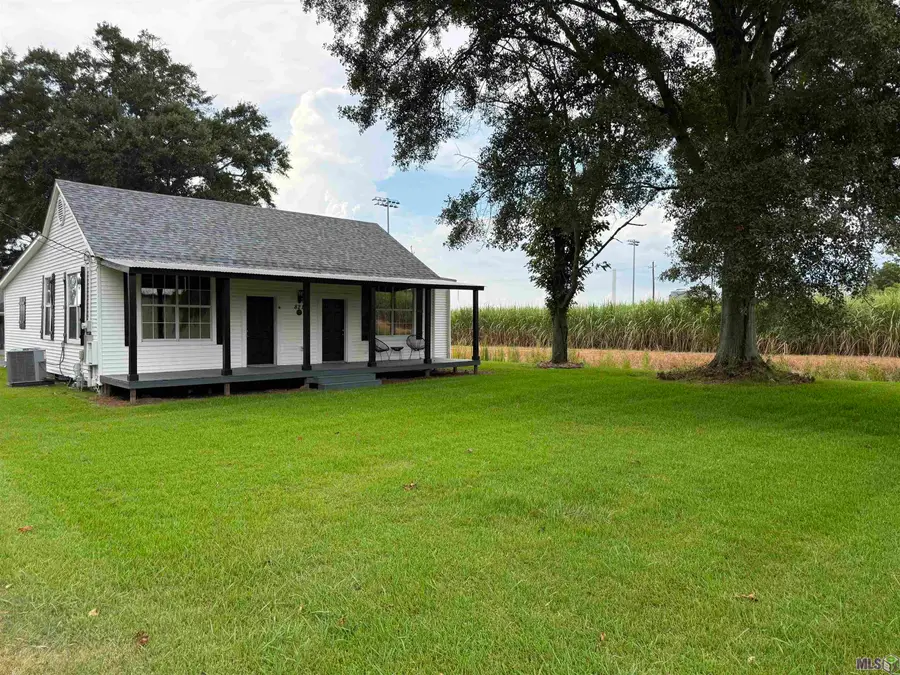 821 Blanchard St, Brusly, LA 70719 - #2