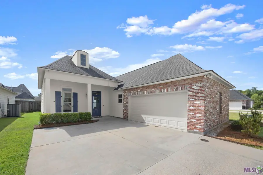 525 Silverbill Ln, Baton Rouge, LA 70810 - #2