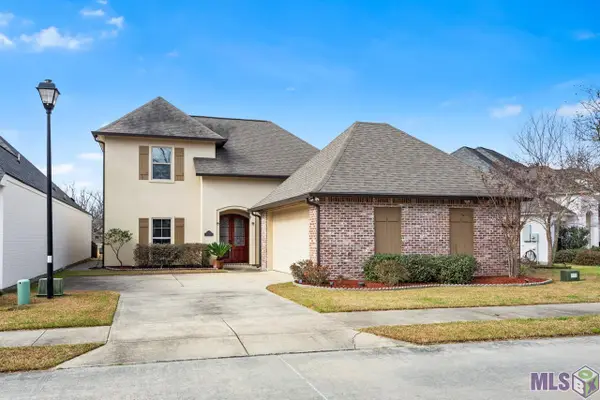 8272 Valencia Ct, Baton Rouge, LA 70820