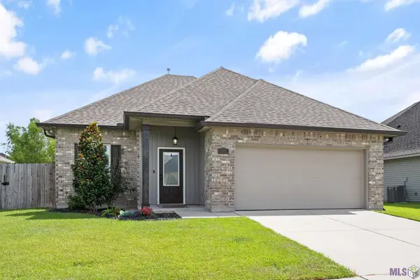 24245 Golden Shore Ave, Plaquemine, LA 70764