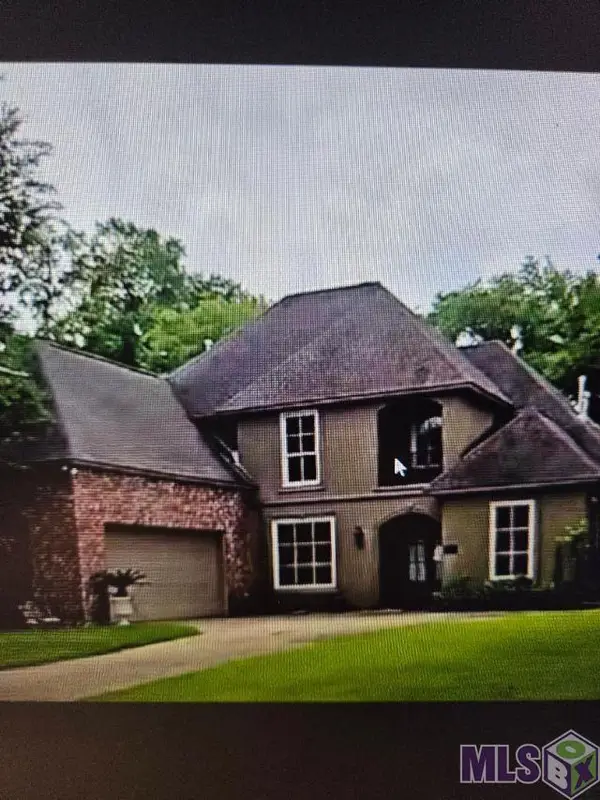 37245 Renaissance Dr, Prairieville, LA 70769