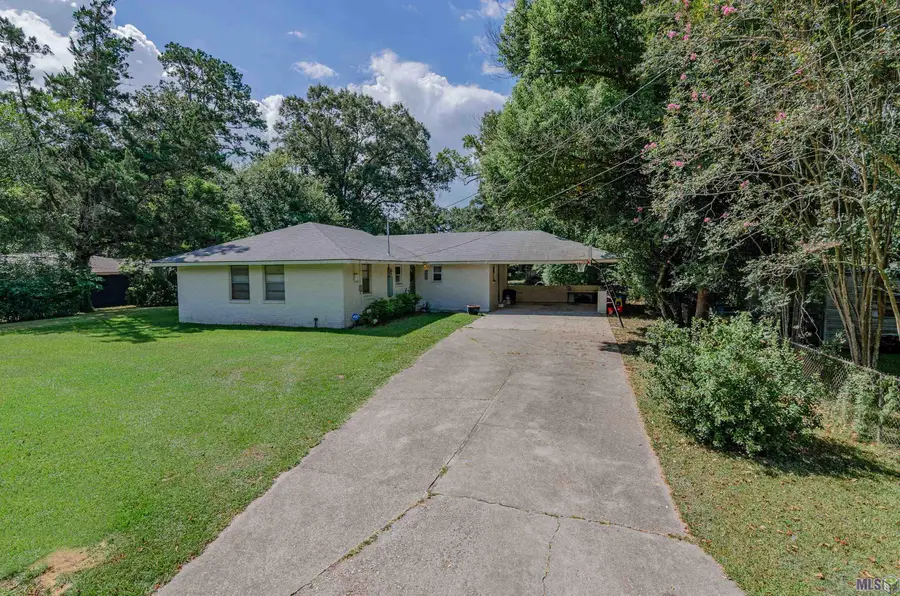 660 Lakeview Dr, Denham Springs, LA 70726 - #2