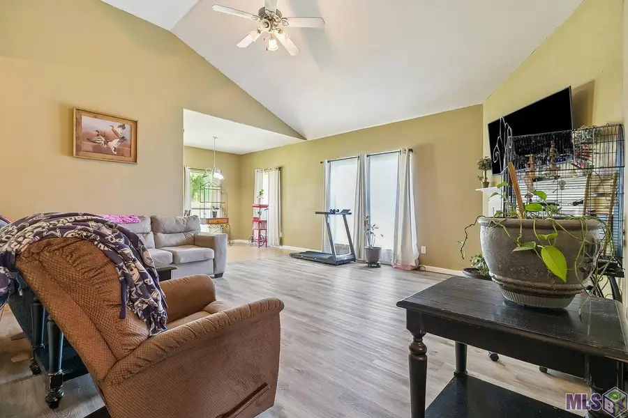 37043 Oak Haven Dr, Denham Springs, LA 70706 - #3