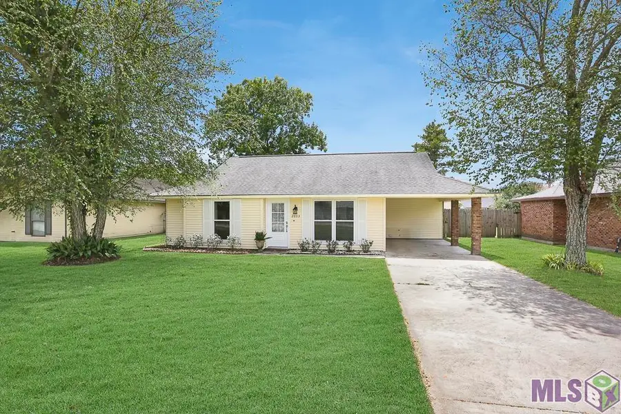 2033 Parlange Dr, Gonzales, LA 70737 - #3