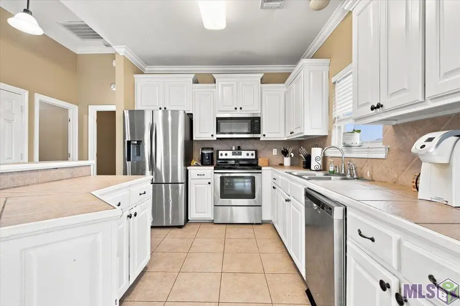11374 Juban Parc Ave, Denham Springs, LA 70726 - #3