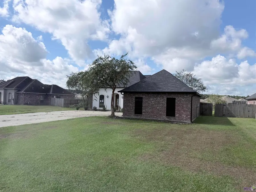 10144 Garden Oaks Ave, Denham Springs, LA 70706 - #2