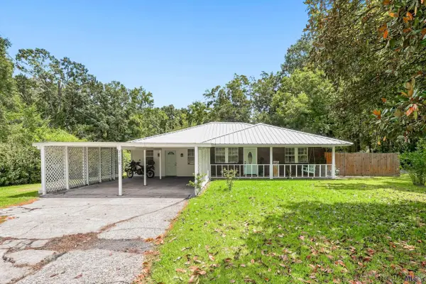 31276 Old River Rd, Denham Springs, LA 70726