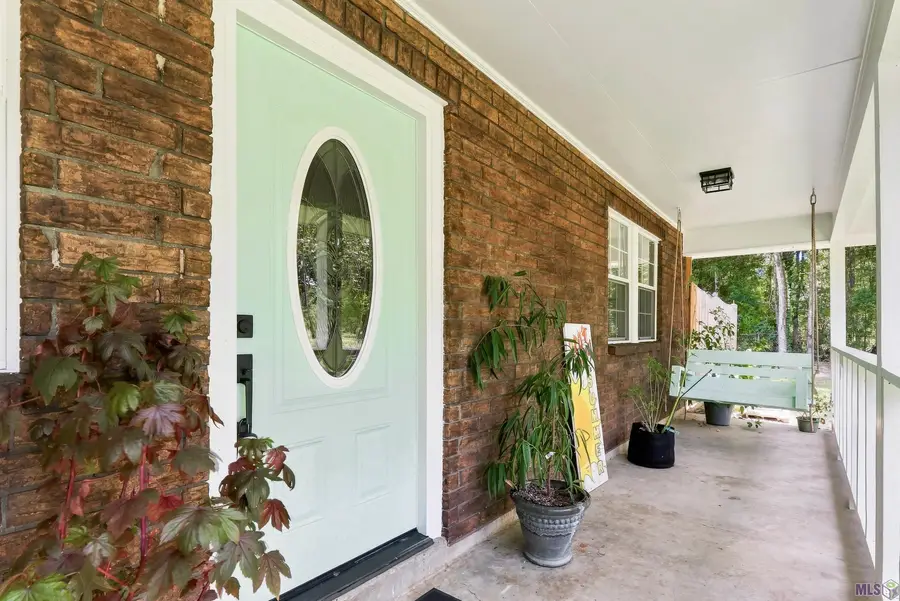 31276 Old River Rd, Denham Springs, LA 70726 - #3
