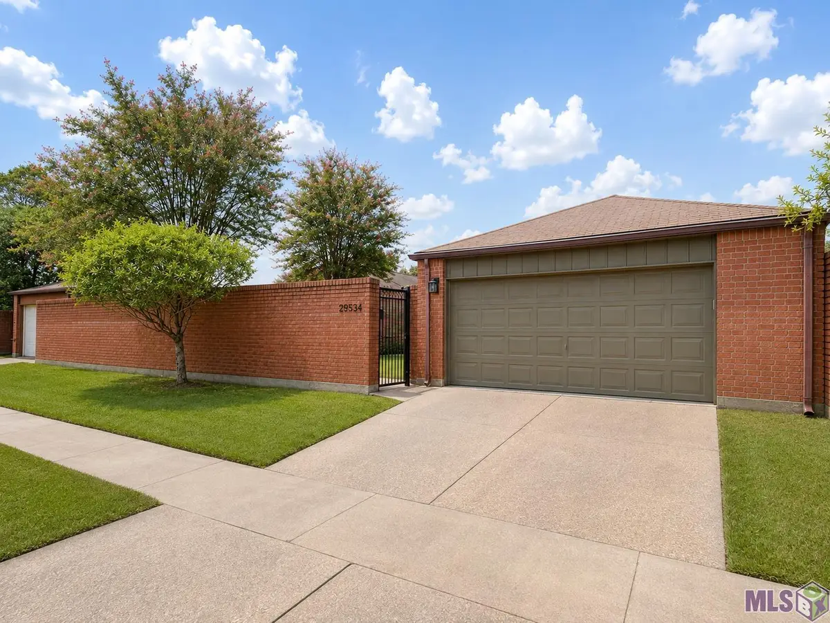 2554 Torrey Pine Dr, Baton Rouge, LA 70816 - #1