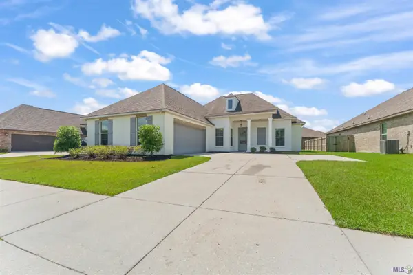 837 Lakehaven Dr, Gonzales, LA 70737