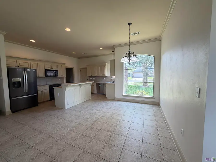 3244 Southlake Ave, Baton Rouge, LA 70810 - #2
