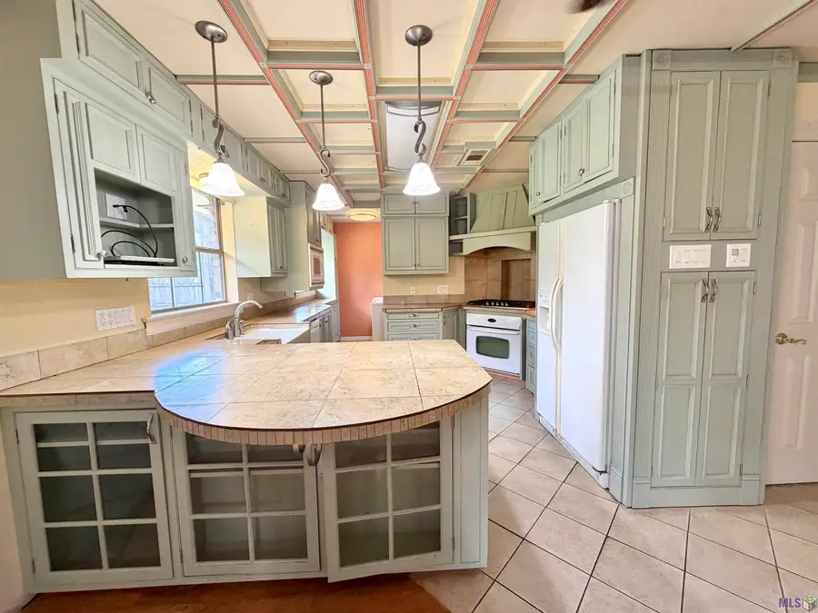 10400 Mollylea Dr, Baton Rouge, LA 70815 - #2