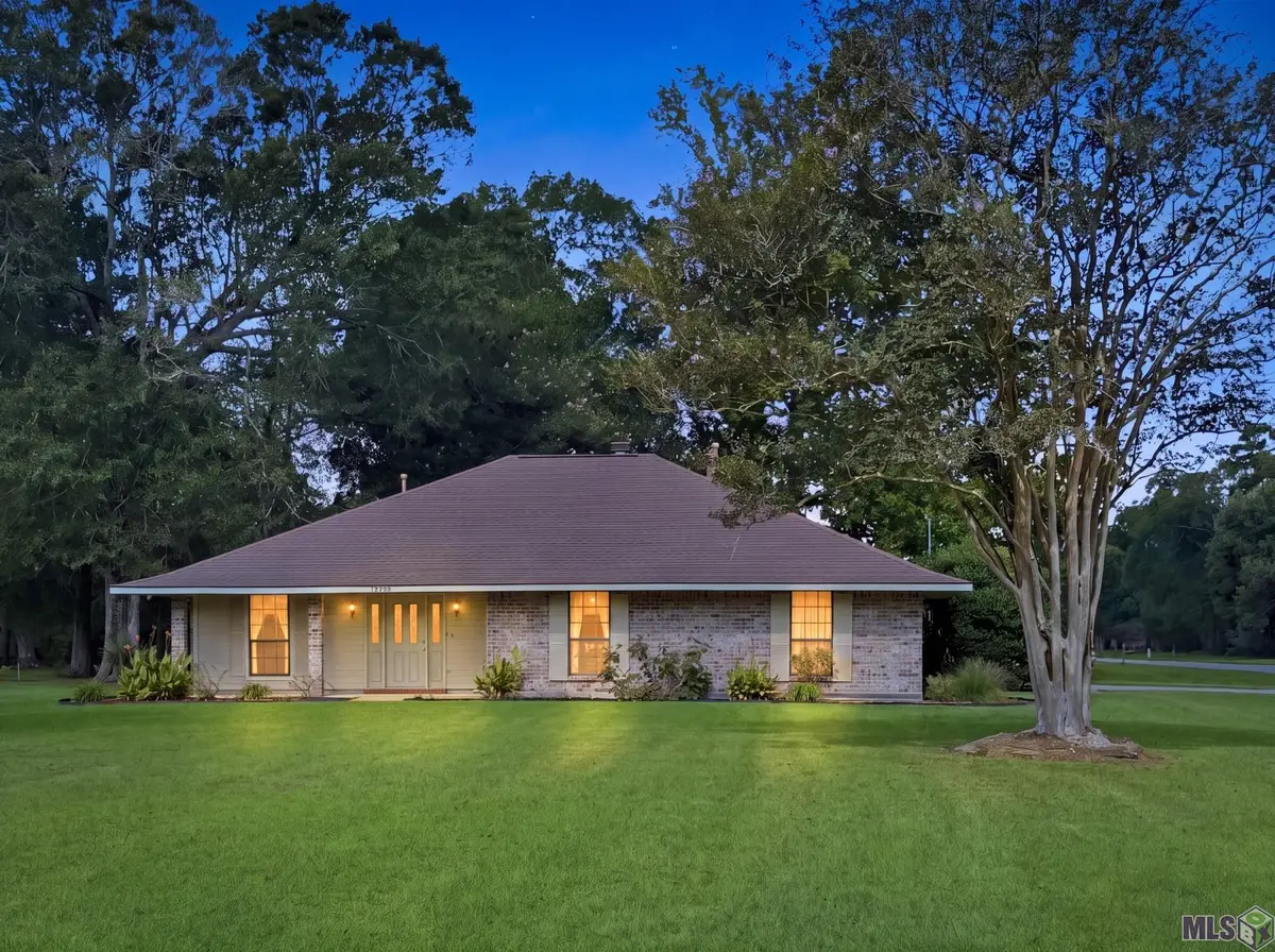 13525 Palomino Dr, Greenwell Springs, LA 70739 - #1