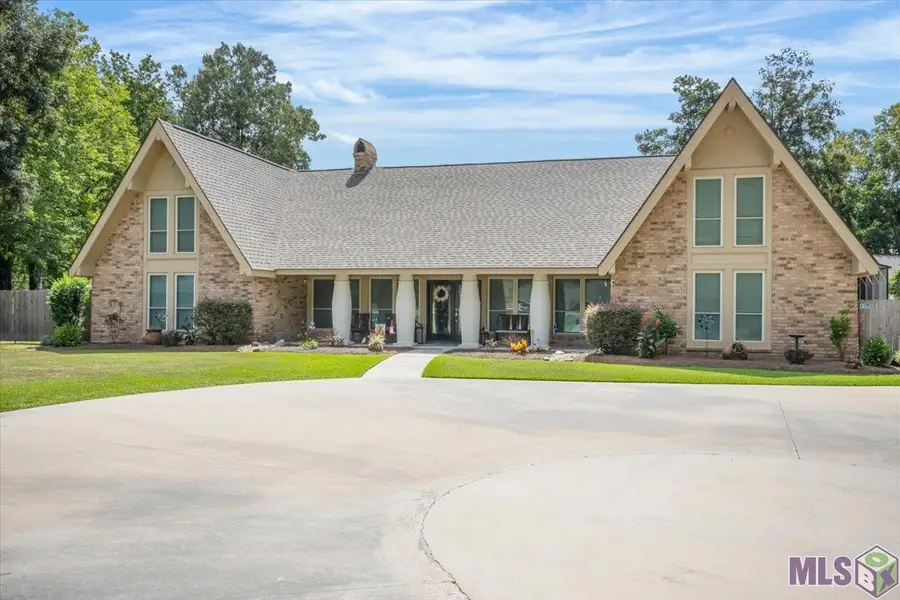 7988 Chaperral Dr, Denham Springs, LA 70726 - #2