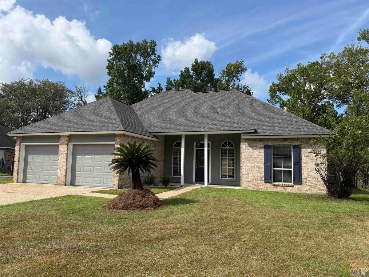18423 White Oak Dr, Prairieville, LA 70769 - #1