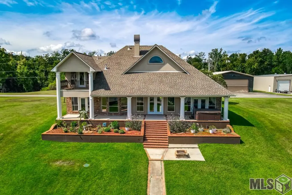 13428 Bayou Terrace Dr, Saint Amant, LA 70774 - #1