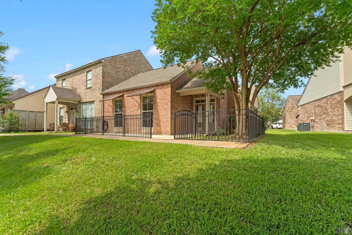 1310 Lake Pointe Ave, Zachary, LA 70791 - #1